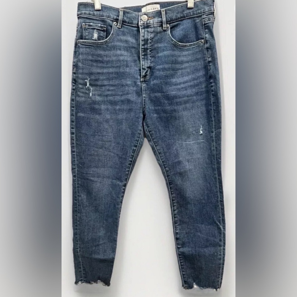 Made and Loved Loft High waist skinny Chewed Hem Waist Size 32”
